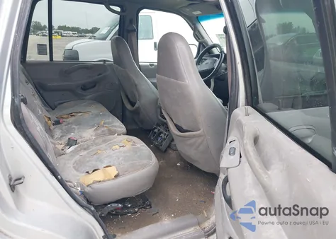 2002 Ford Expedition Xlt z USA, uszkodzony, nr VIN 1FMRU15L92LA22306